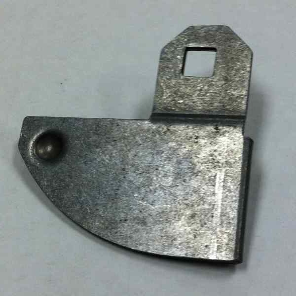 Right lock cam for bottom hinged Wilkinson chute doors